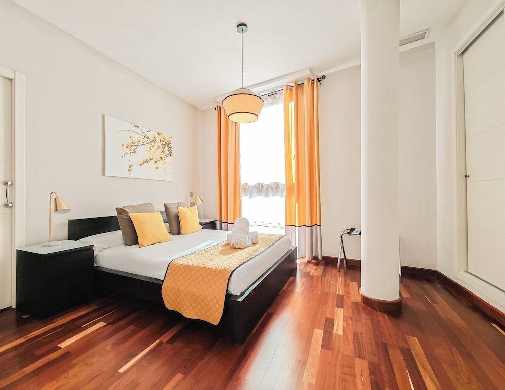 undefined AZZ Sevilla Torre de la Plata 3