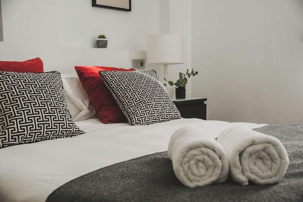 AZZ Sevilla Torre de la Plata Apartment, 1 Bedroom 2