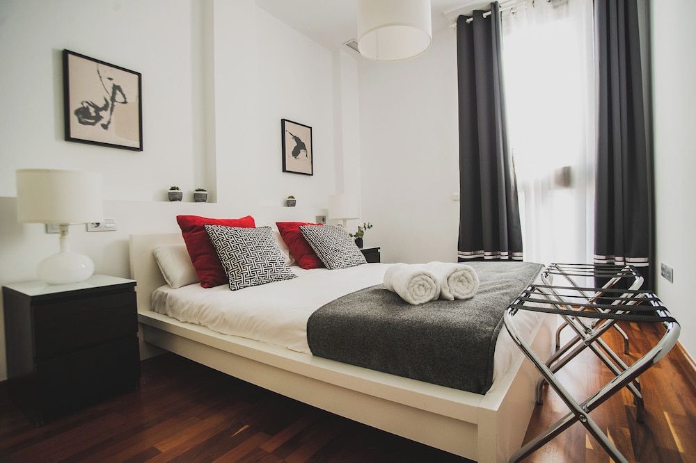 AZZ Sevilla Torre de la Plata Apartment, 1 Bedroom 3