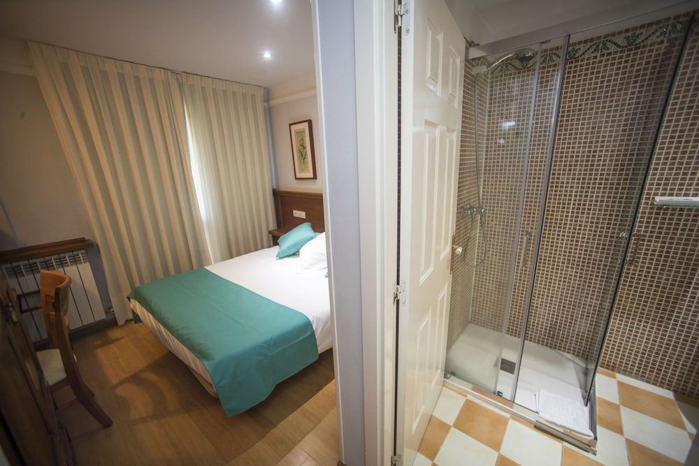 Hotel Alba Double Room 8