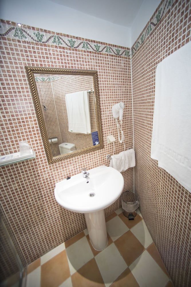 Hotel Alba Double Room 9