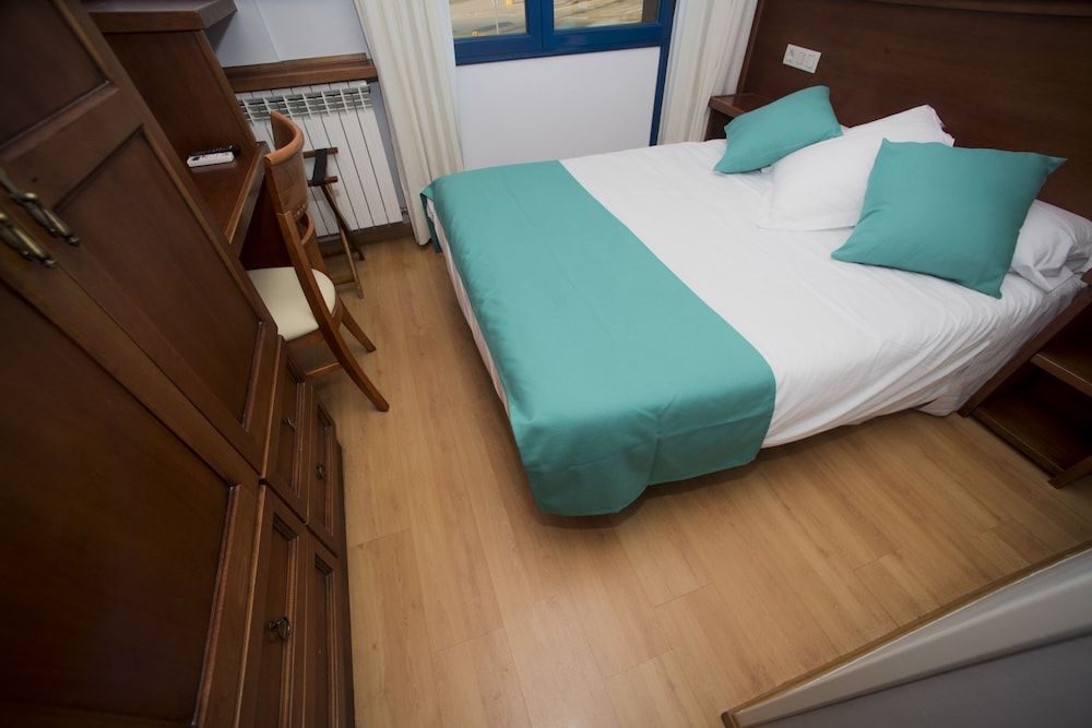 Hotel Alba Double Room Single Use 3