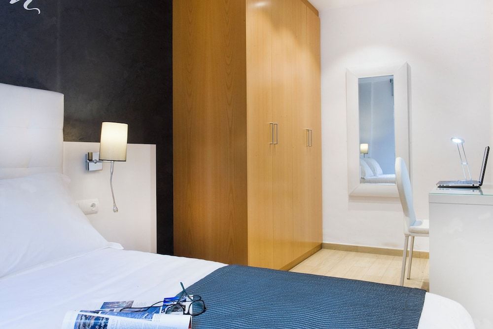 Apartment (1 Bedroom)