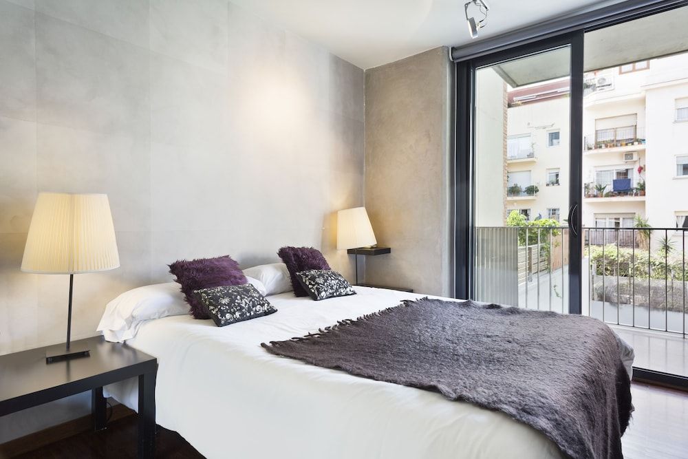 My Space Barcelona Executive Apartments Center Apartment, 2 Bedrooms, Balcony (Prats de Molló, 14) 5