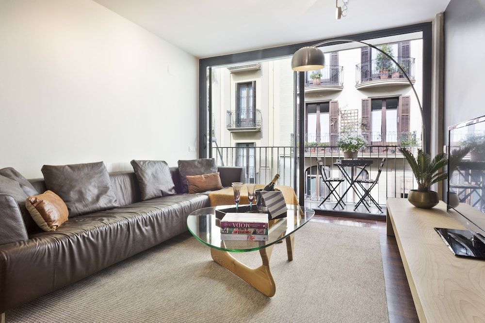 My Space Barcelona Executive Apartments Center Apartment, 2 Bedrooms, Balcony (Prats de Molló, 14) 8