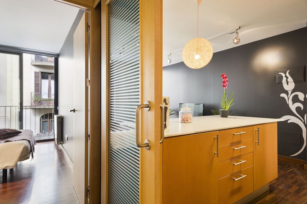 My Space Barcelona Executive Apartments Center Apartment, 2 Bedrooms, Balcony (Prats de Molló, 14) 19
