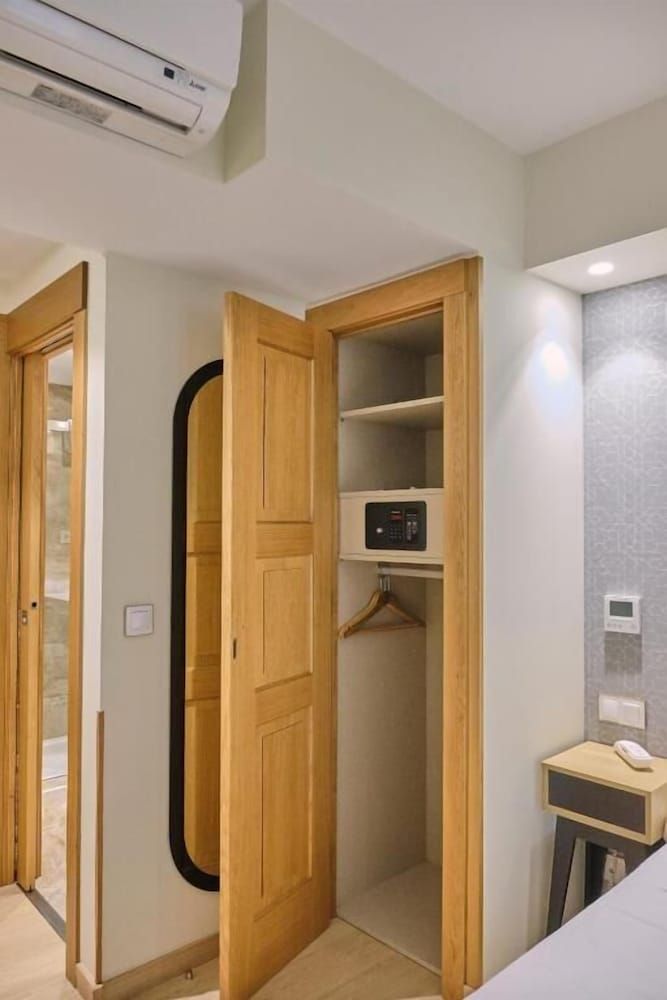 Hotel Praza Quintana Double or Twin Room 15