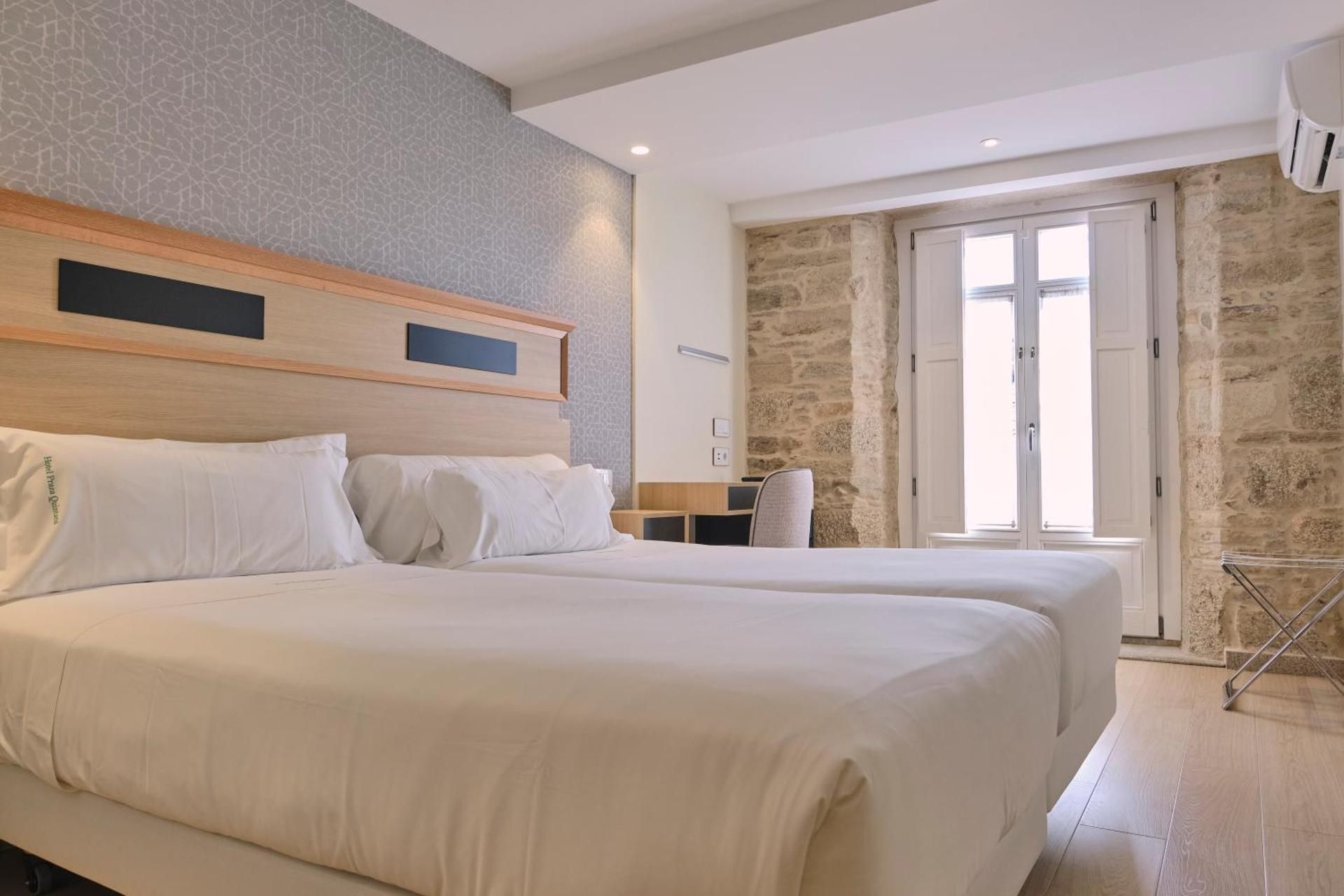 Hotel Praza Quintana Double or Twin Room 8