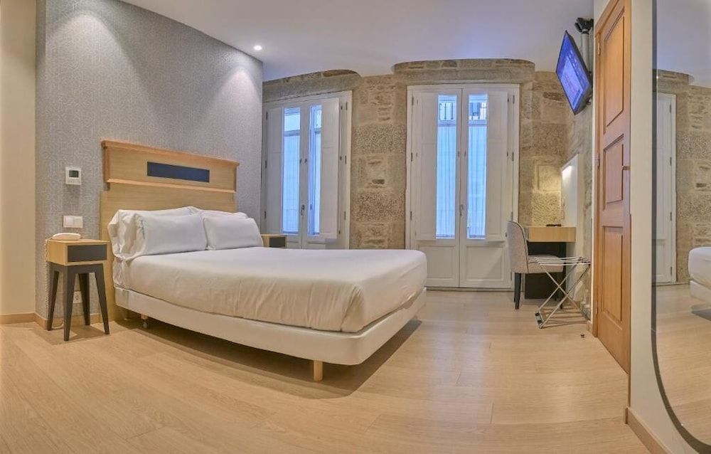 Hotel Praza Quintana Double or Twin Room 14