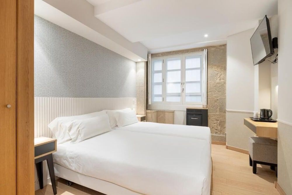 Hotel Praza Quintana Double or Twin Room 4