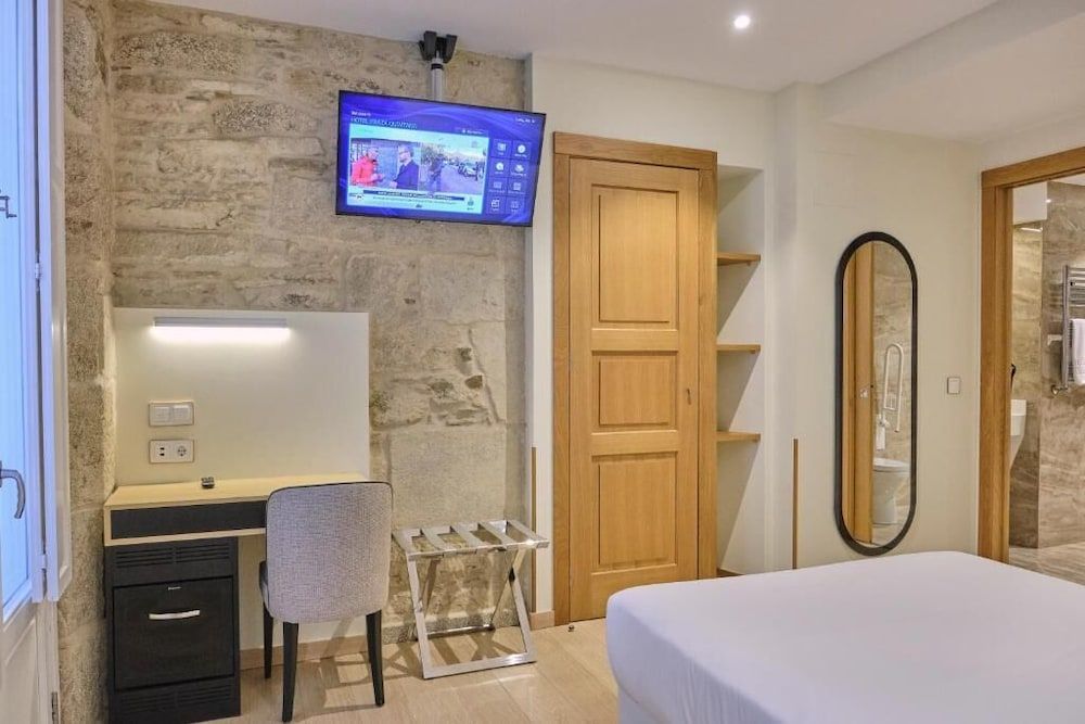 Hotel Praza Quintana Double or Twin Room 3