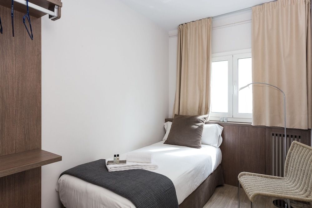 Quartprimera Apartments Penthouse, 2 Bedrooms, Terrace 4