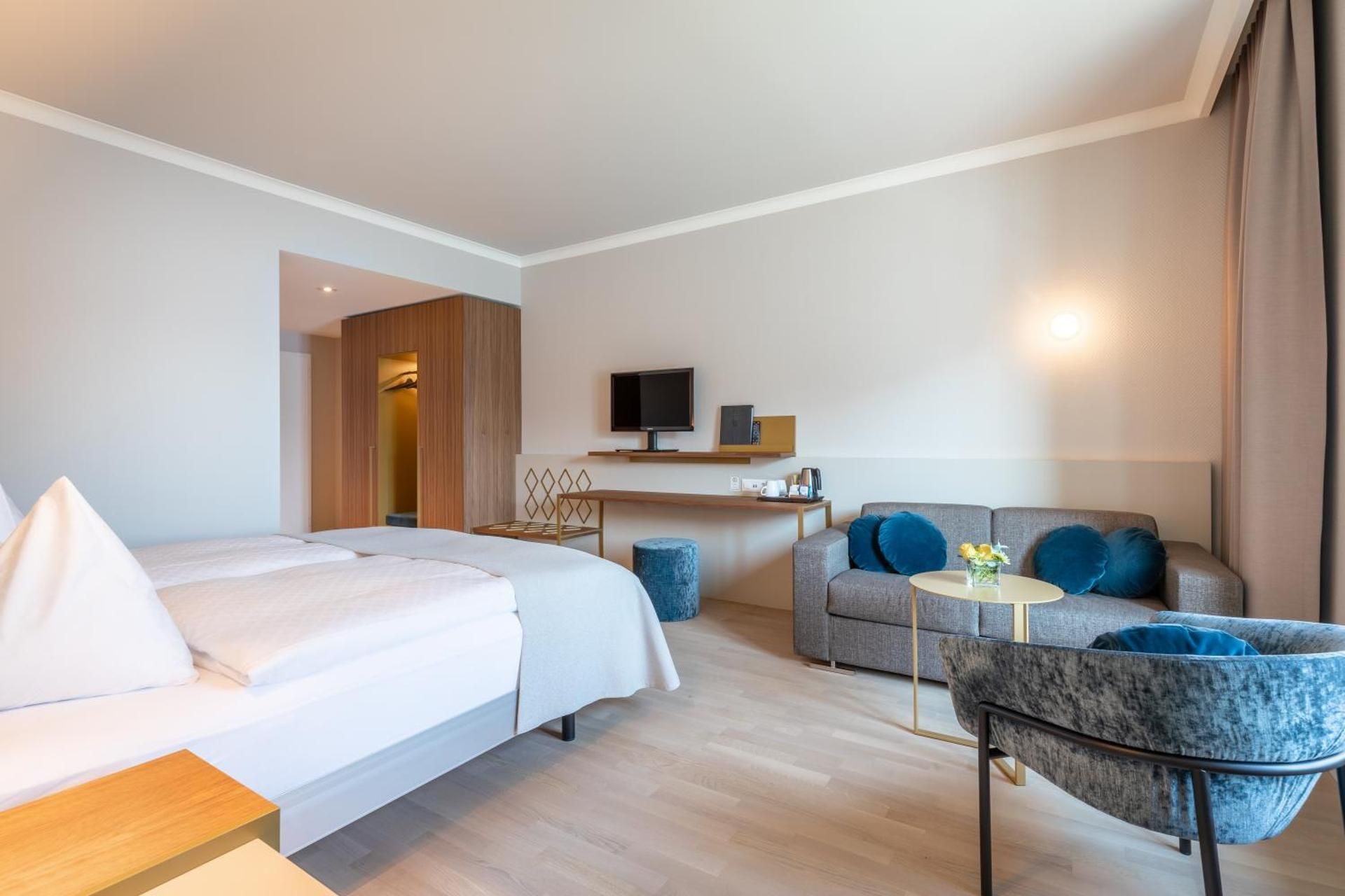 Standard Mountain View Room without Balcony