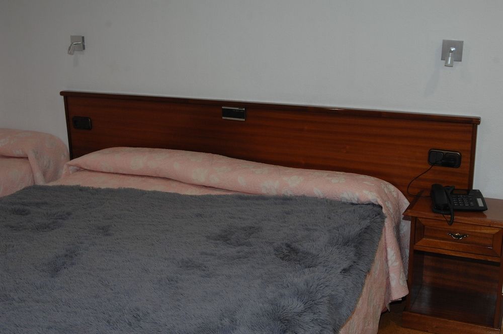 Hotel Santa Cruz Triple Room 4