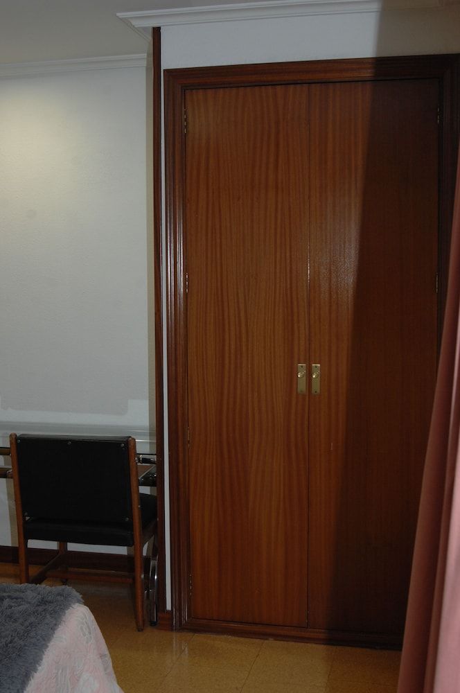 Hotel Santa Cruz Triple Room 15