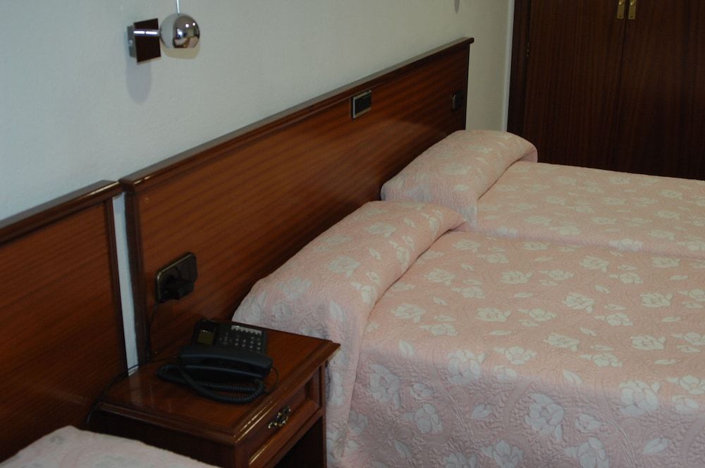 Hotel Santa Cruz Triple Room 2