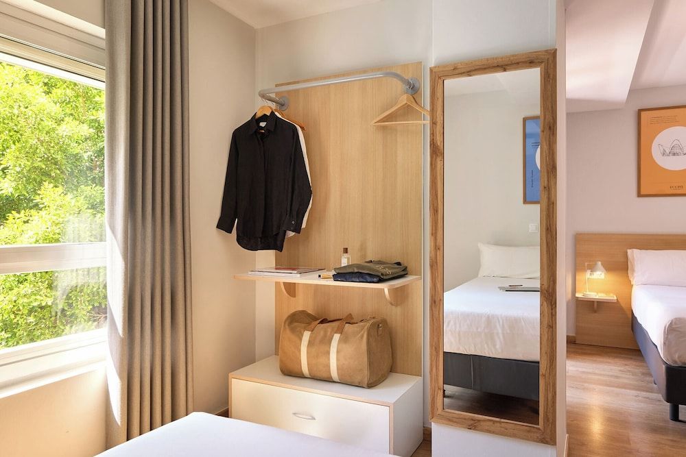 Rooms Ciencias Standard Quadruple Room 14