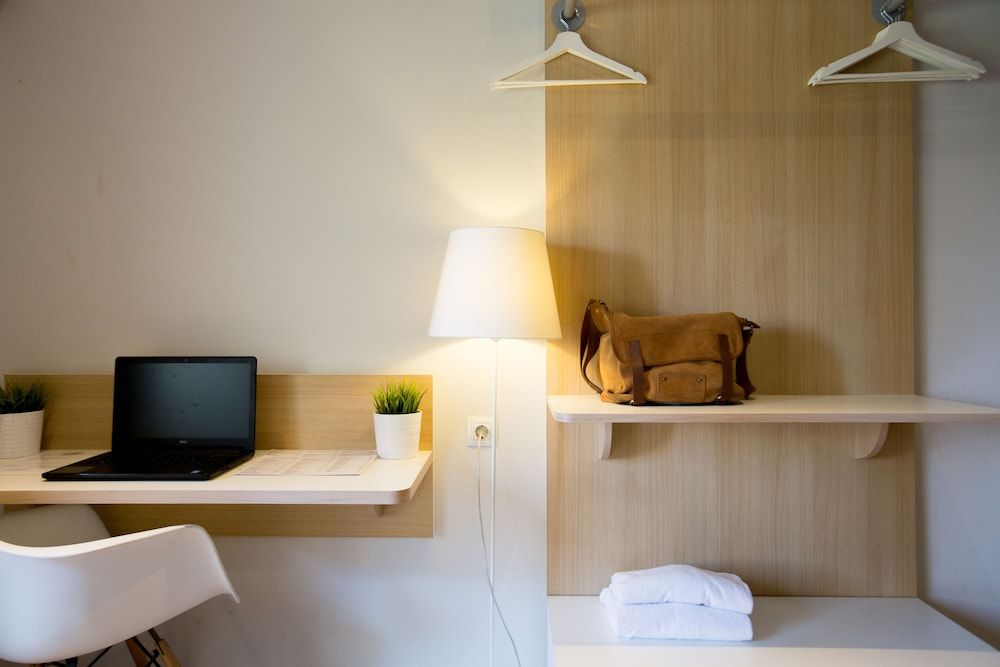 Rooms Ciencias Standard Quadruple Room 13