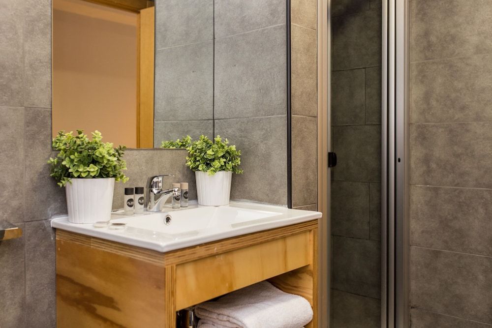 Rooms Ciencias Standard Quadruple Room 8