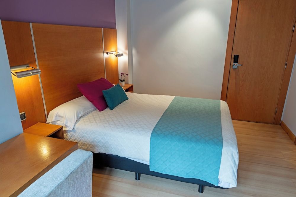 1 Single Bed