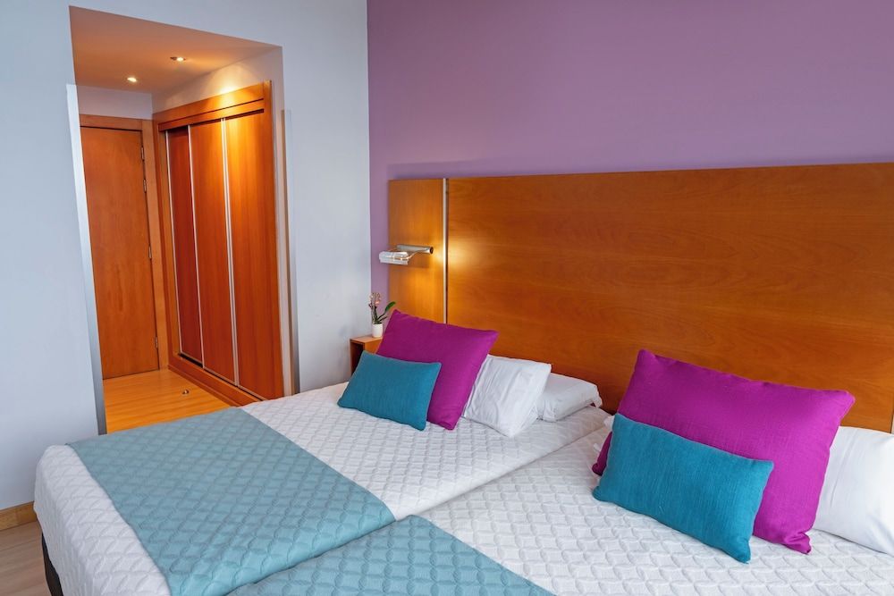 2 Single Beds, Superior Room, Sea View