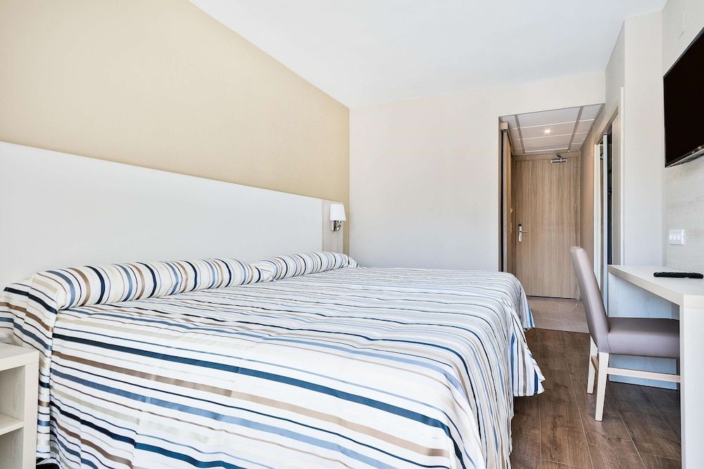 Standard Room (3 adults)