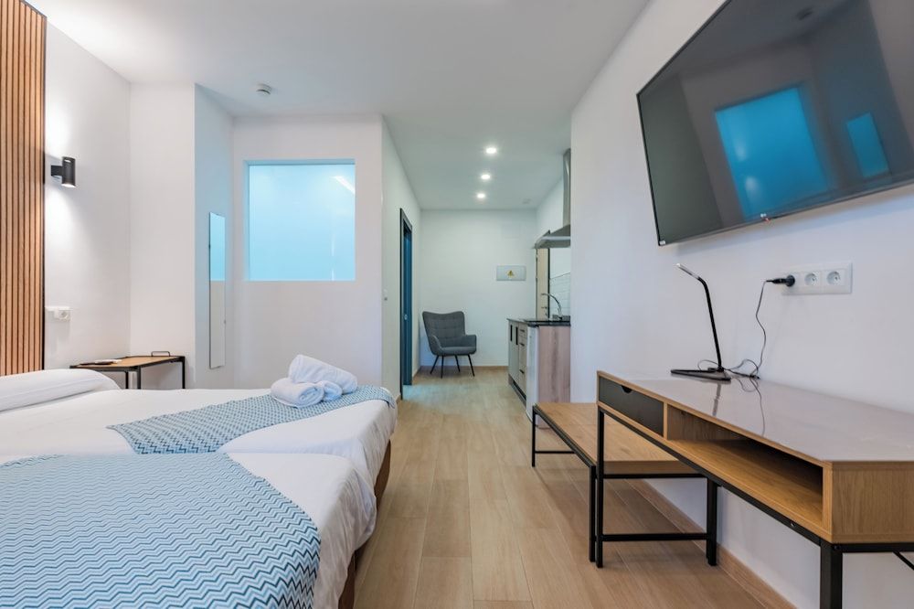 Superior Twin Room, Kitchenette