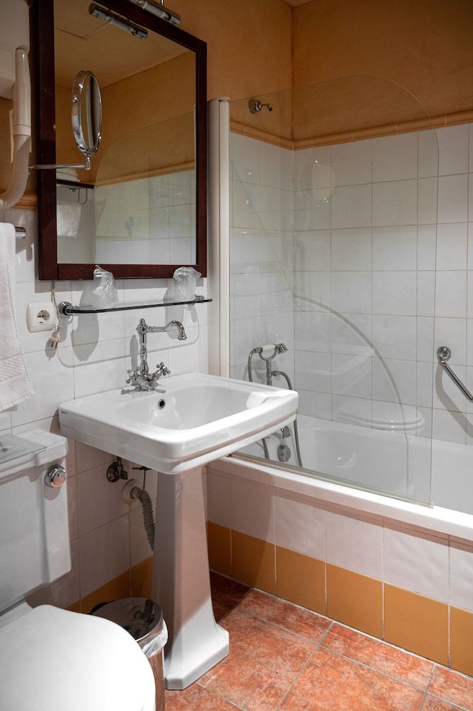 Double Room Single Use