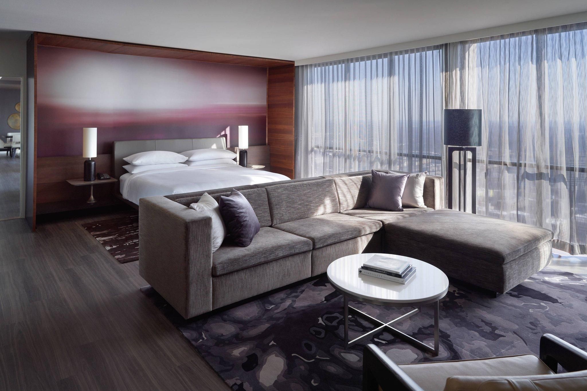 Presidential Suite, Concierge lounge access, 1 Bedroom Suite, 1 King, Skyline view