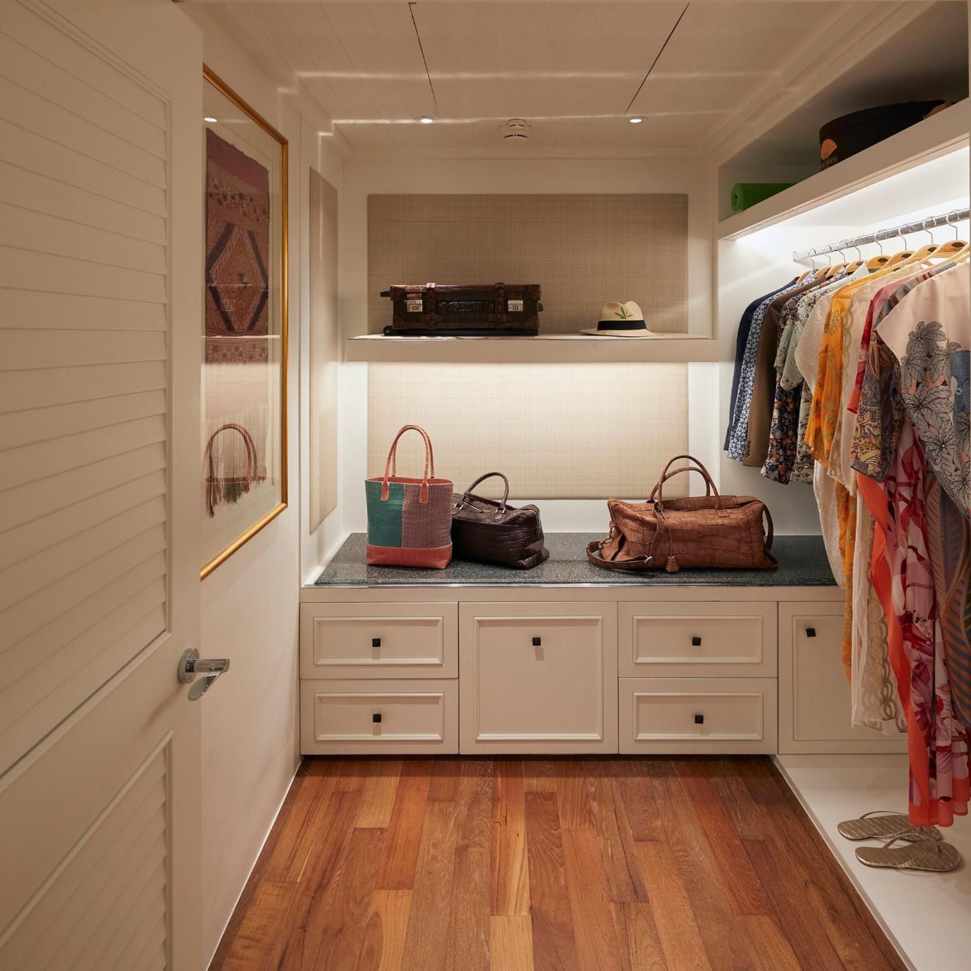 Authors' Suite Twin - One Bedroom Suite