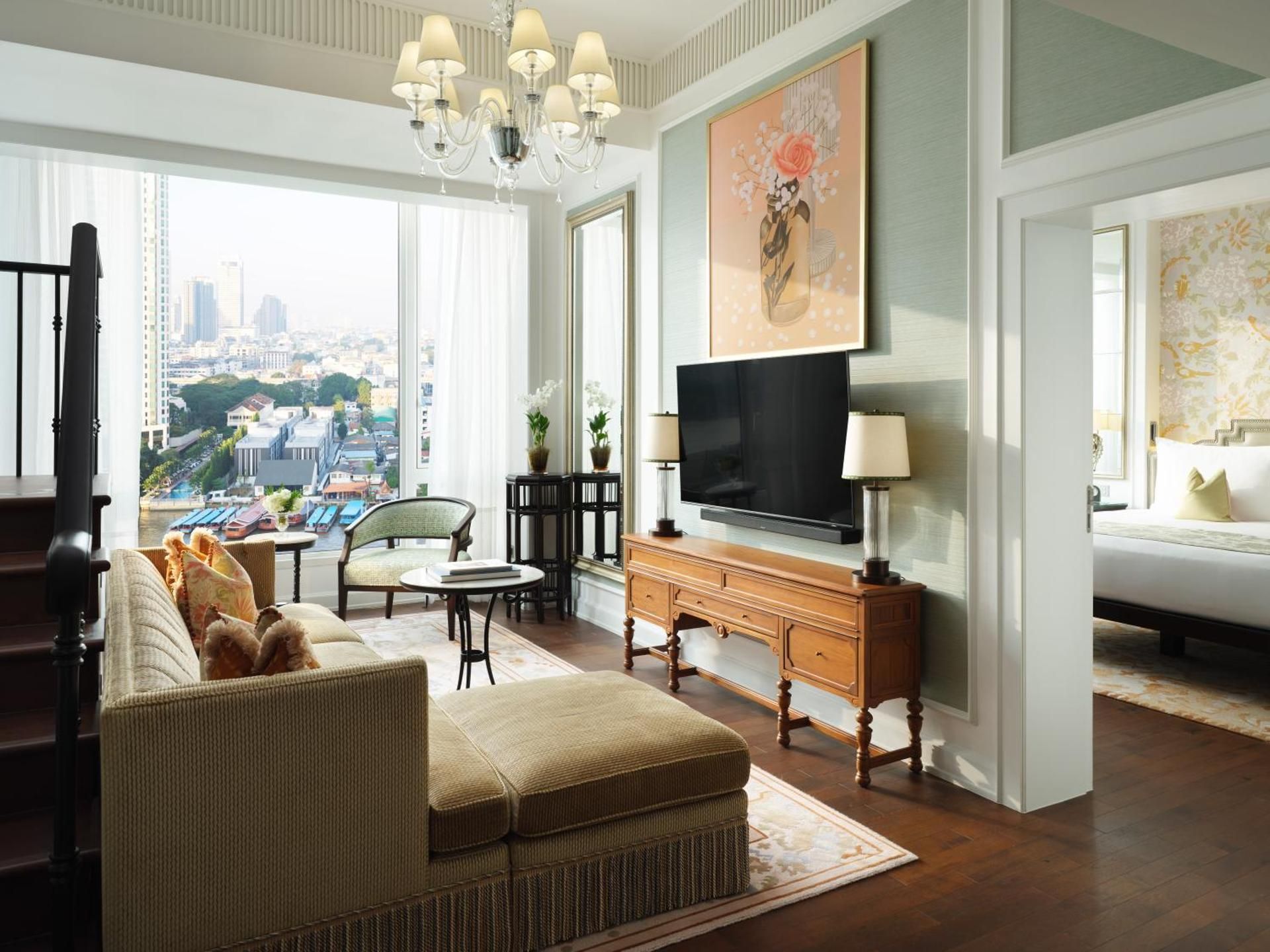 Chao Phraya Suite King