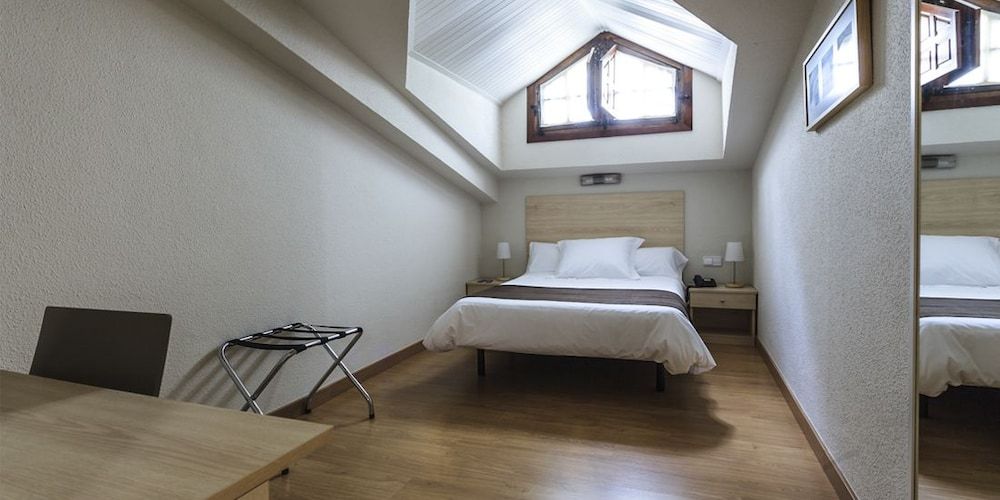 Hotel Los Guardeses Basic Double Room Single Use 2