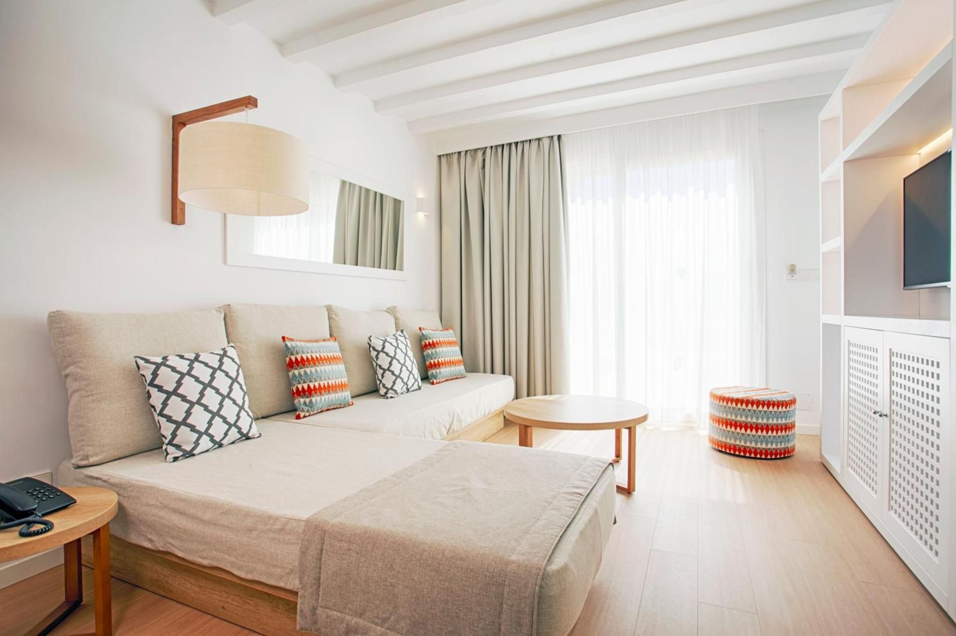 Premium One-Bedroom Apartment (3 Adults)