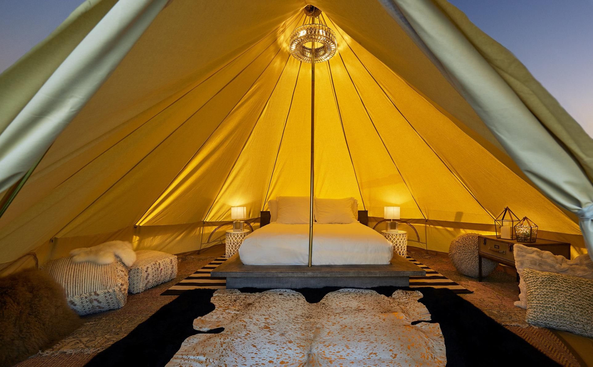 Veranda Suite king bed
