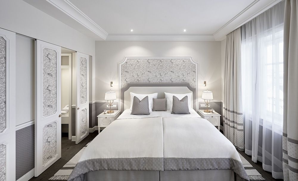 Hotel Sacher Salzburg Deluxe Room 3