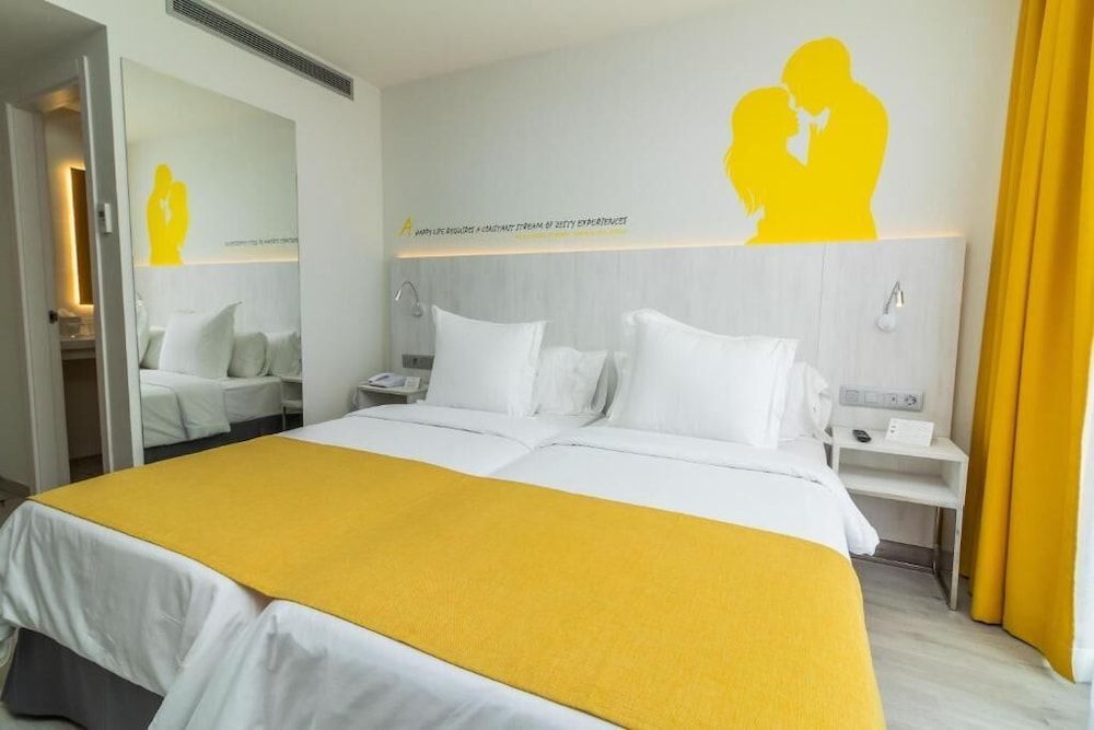 Superior Room (1 adult + 1 child)