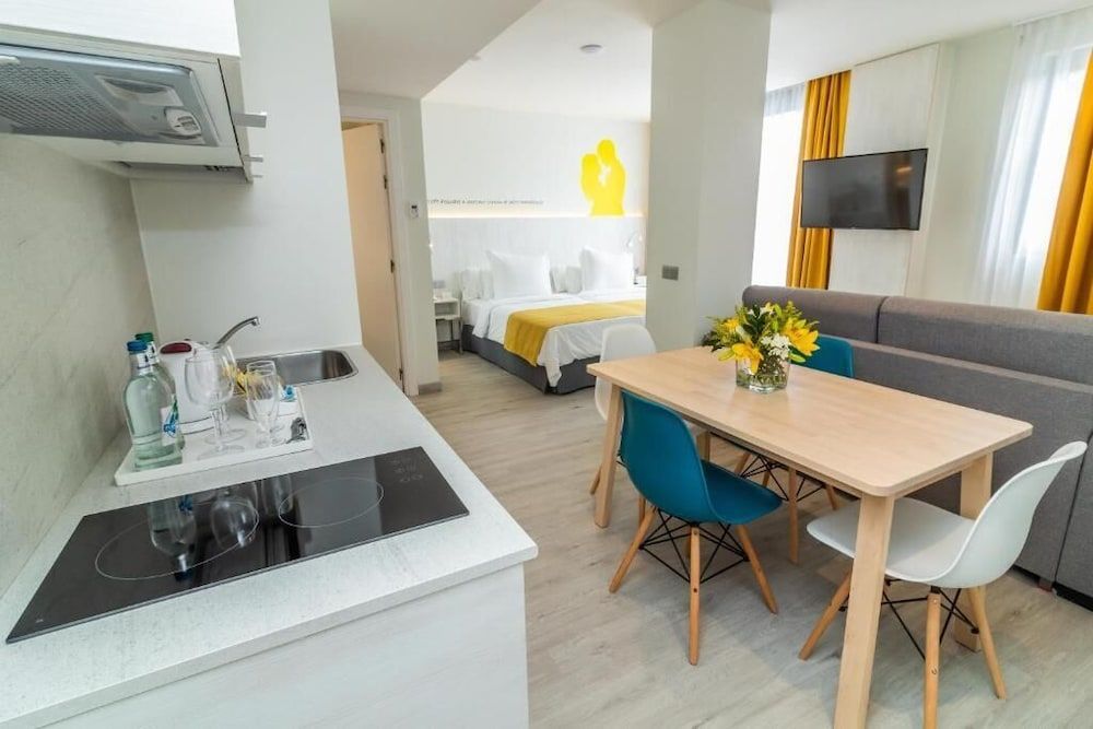 Superior Room (1 adult + 1 child)