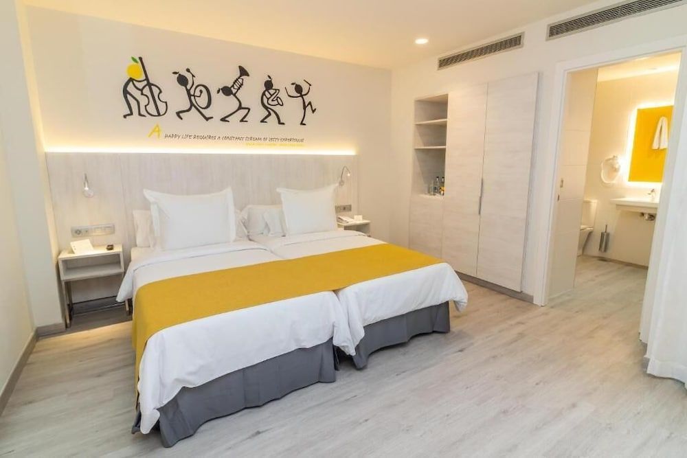 Classic Double Room (2 adults)