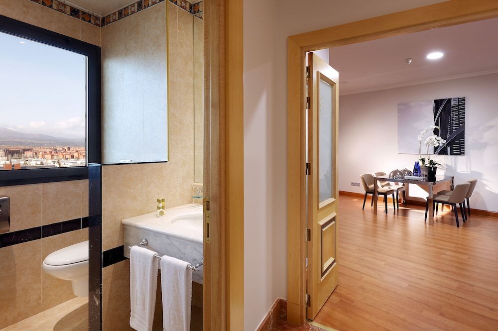 Eurostars Madrid Foro Junior Suite 3