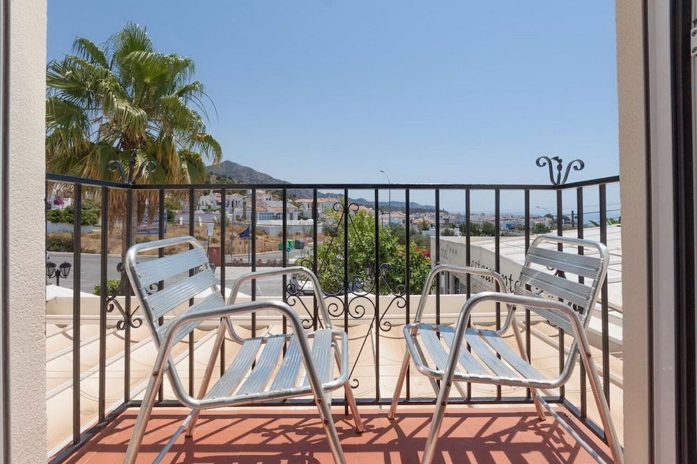 Hotel Al Andalus Single Room, Balcony, Partial Sea View 5