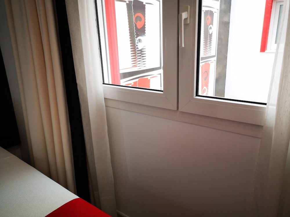 Hotel del Pintor Historical Center, by Hoteles con Cultura Single Room 4