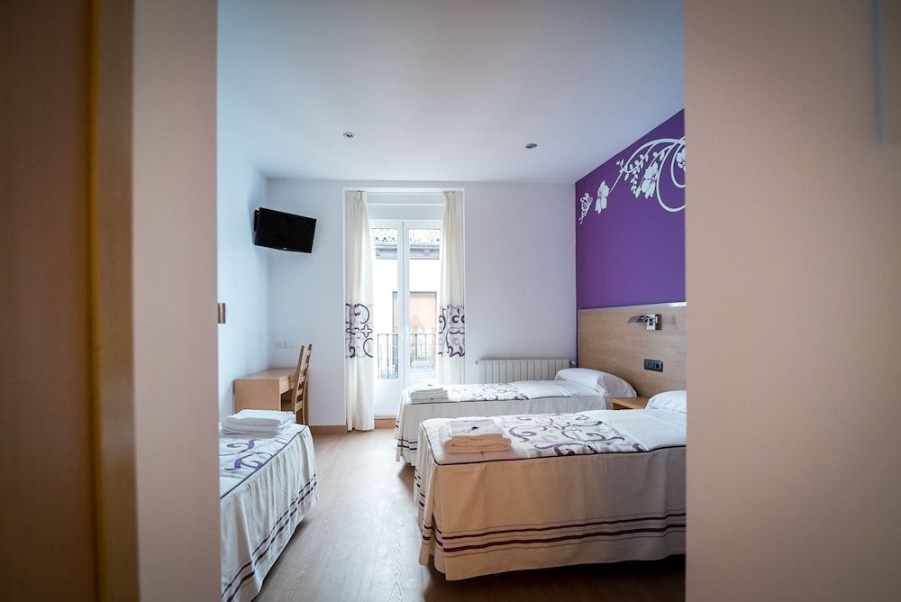 undefined Hostal Carracedo