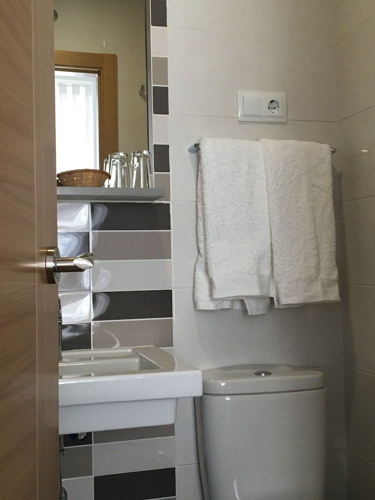 undefined Hostal Carracedo 9