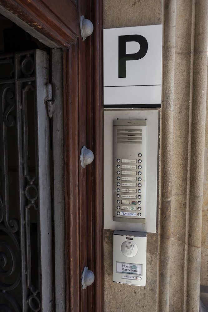 undefined Hostalin Barcelona Gran Via 2