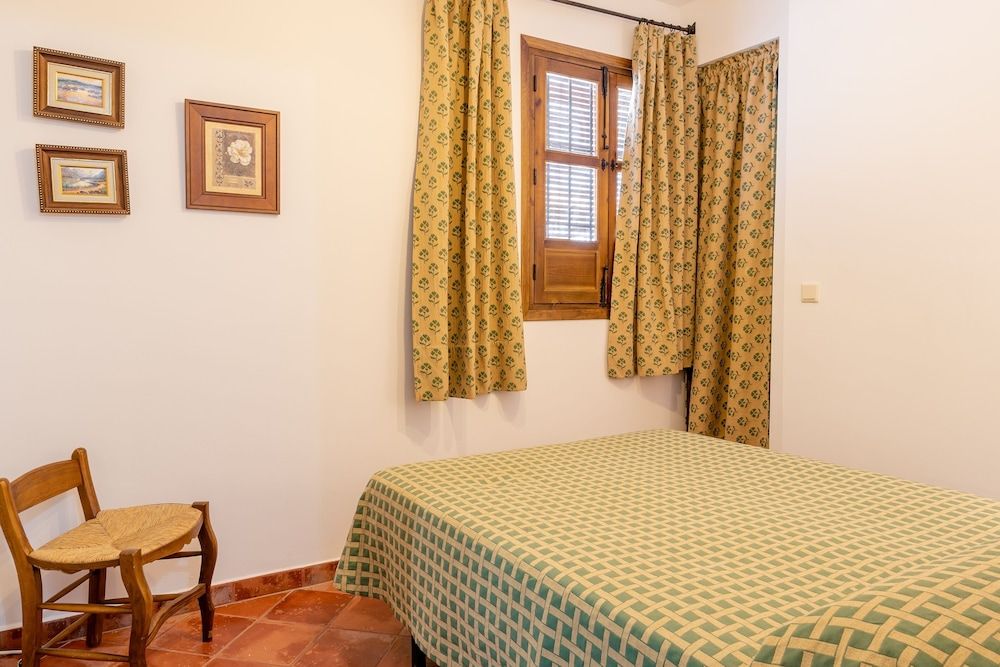 Cortijo La Presa Family Apartment, 2 Bedrooms, Non Smoking, Courtyard Area 5