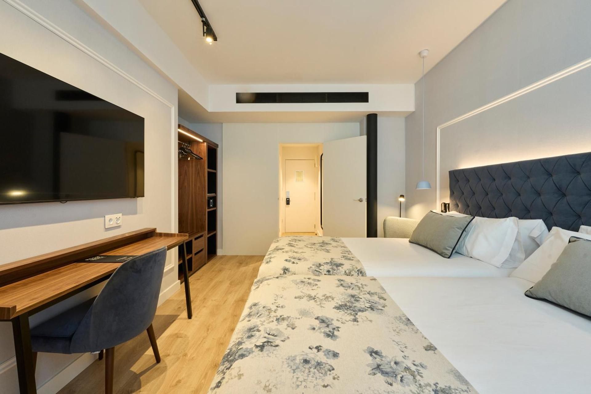 Premium Triple Room