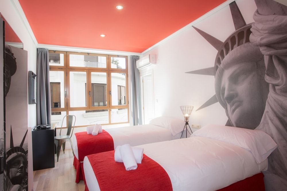 Casual Vintage Valencia Hotel Double Room, 2 Twin Beds 2