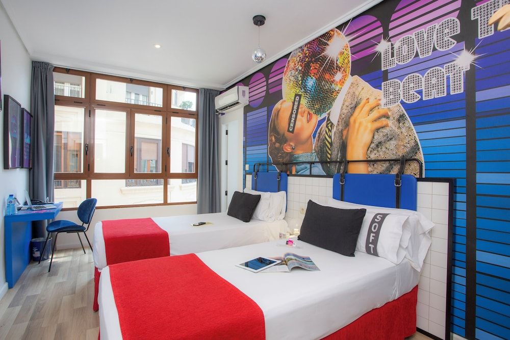 Casual Vintage Valencia Hotel Double Room, 2 Twin Beds 7