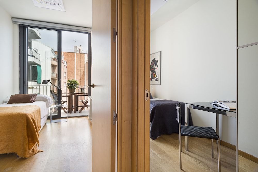 MSB Rooftop Pool City Center City Apartment, 3 Bedrooms, Pool Access 40