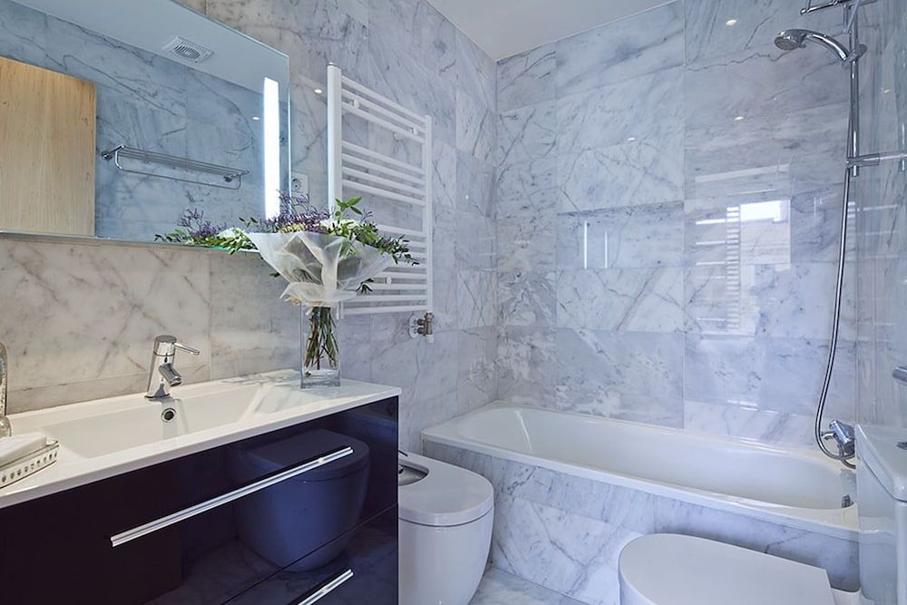 MSB Rooftop Pool City Center City Apartment, 3 Bedrooms, Pool Access 29